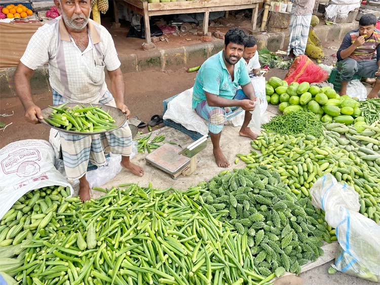 রাজশাহীতে বেড়েছে চালের দাম