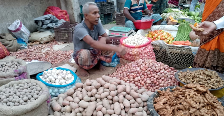 রাজশাহীর বাজারে সরবরাহ কমায় চড়া দাম সবজির