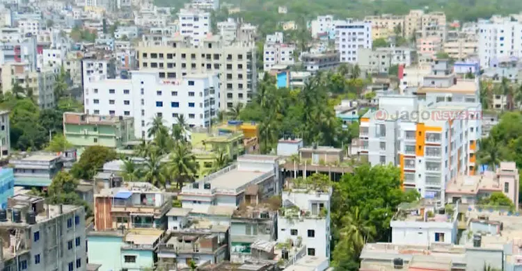 সবুজ হারিয়ে কংক্রিটের দখলে রাজশাহী, বাড়ছে তাপমাত্রা