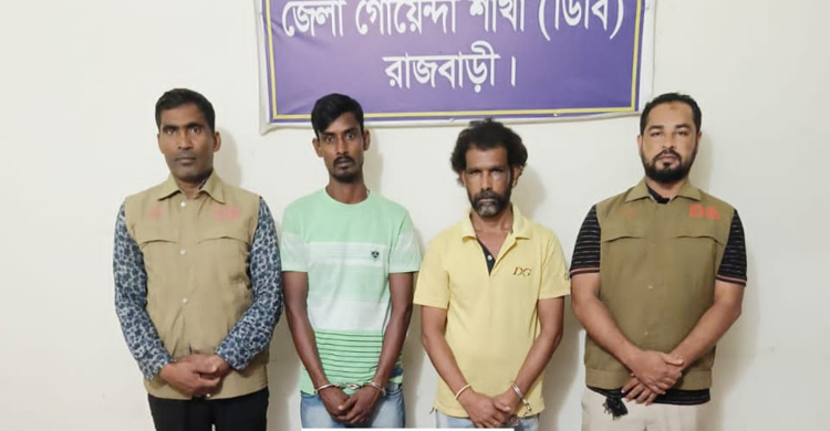 ৩০৫ লিটার মদসহ আটক দুই