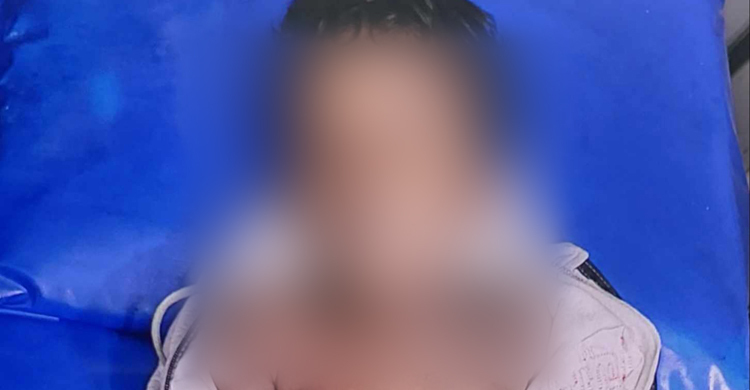 পাঁচ বছরের শিশুর বুকের ওপর দিয়ে চলে গেলো ভ্যান