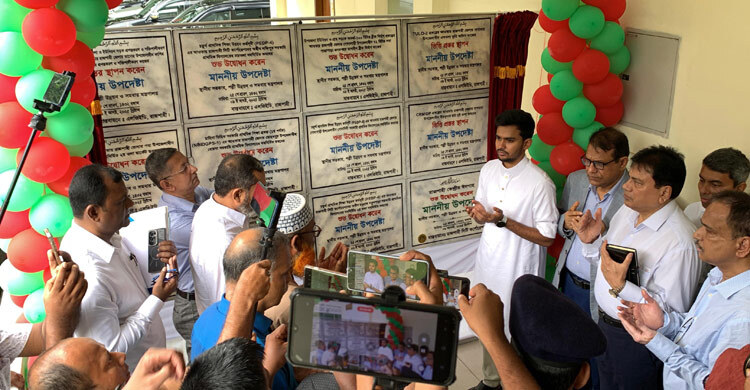 রাজশাহীতে ১২ প্রকল্পের উদ্বোধন করলেন উপদেষ্টা আসিফ