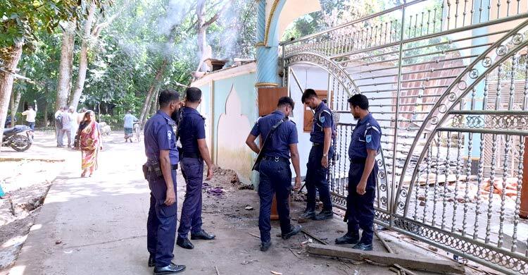 গোয়াল‌ন্দে পু‌লি‌শের ওপর হামলার মামলায় গ্রেফতার ৫