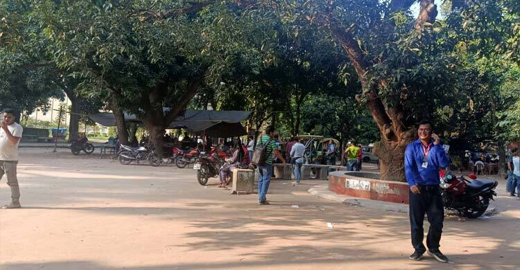 নেই উচ্ছ্বাস, নীরবতায় মোড়া পুরো ক্যাম্পাস