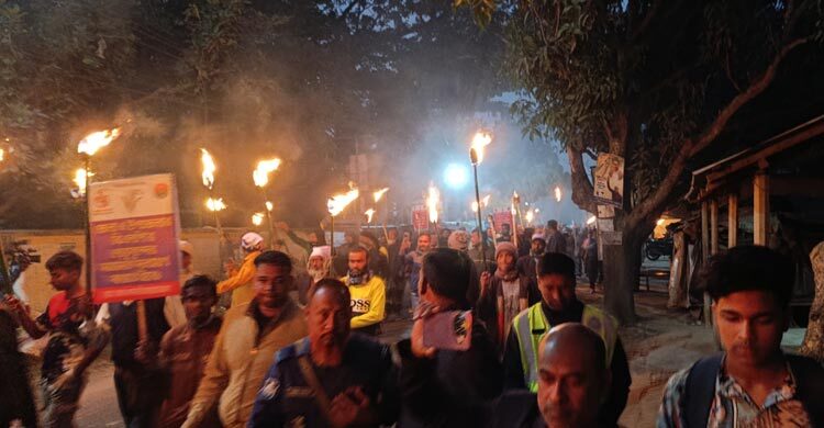 বিএনপির প্রার্থী পরিবর্তন দাবিতে মশাল মিছিল, সংঘর্ষে আহত ২০