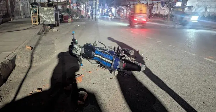 রাজশাহীতে জামায়াতের দুই গ্রুপের সংঘর্ষ, মোটরসাইকেল ভাঙচুর