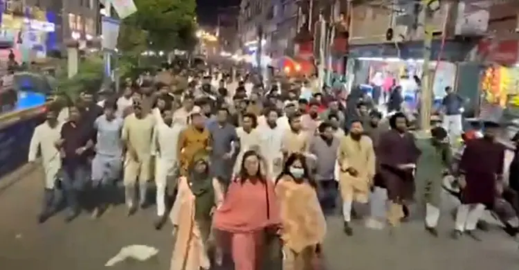 জামায়াত নেতার বিরুদ্ধে স্ত্রীকে হত্যার অভিযোগ, ছাত্রদলের বিক্ষোভ