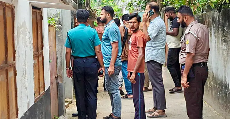 রাজশাহীতে ছেলের হাতে স্কুলশিক্ষক বাবা নিহত