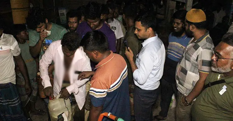 সার-কীটনাশকের দোকানে মিলল ১৮৩ লিটার ডিজেল