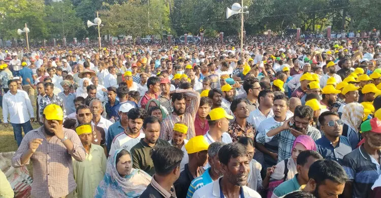 কানায় কানায় পূর্ণ ঐতিহাসিক মাদরাসা মাঠ, যোগ দিয়েছেন প্রধানমন্ত্রী