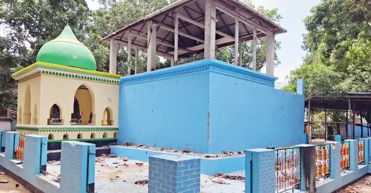 নূরাল পাগলের দরবারে হামলা: শ্যালিকার করা মামলা প্রত্যাহারের আবেদন