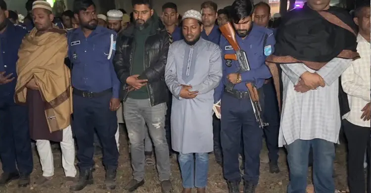 রাজবাড়ীতে প্যারোলে মুক্তি পেয়ে বাবার জানাজায় ছাত্রদল নেতা