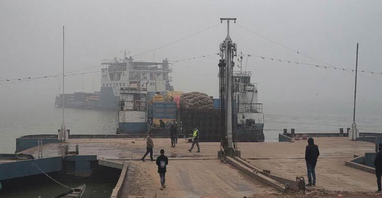 দৌলতদিয়া-পাটুরিয়া রুটে চলবে ১৬ ফেরি ২০ লঞ্চ