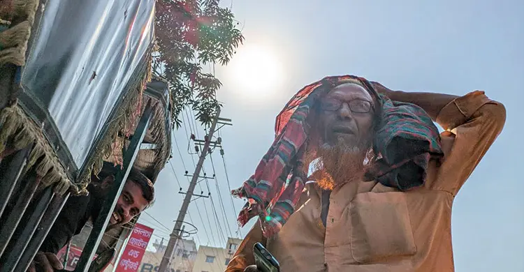 রাজশাহীতে চলছে মাঝারি তাপপ্রবাহ, তাপমাত্রা ৩৯.০৫ ডিগ্রি