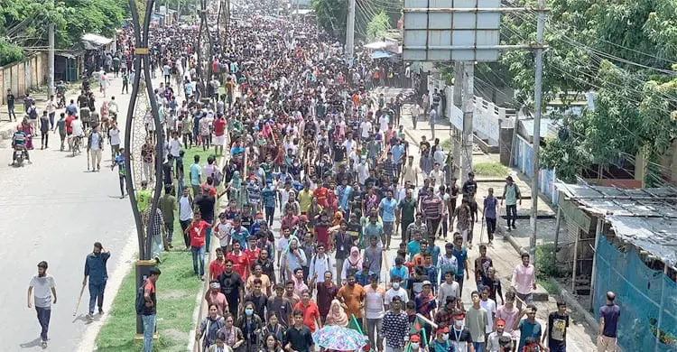 ‘বিজয়ের দিনেও’ রক্তাক্ত ছিল রাজশাহী, সন্ধ্যায় বদলে যায় দৃশ্যপট