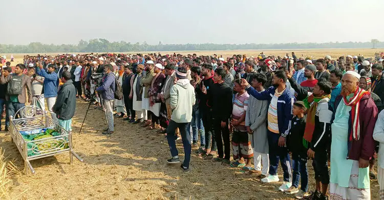 অশ্রুসিক্ত নয়নে শিশু সাজিদকে বিদায়, জানাজায় হাজারো মানুষ