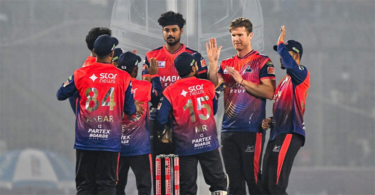 ঢাকার ফিল্ডারদের পিচ্ছিল হাত আর হৃদয়ের ‘কই মাছের প্রাণ’