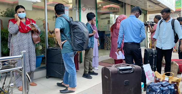 ৩ জেলায় টানা ৫ দিন বাস চলাচল বন্ধ, যাত্রীদের ভোগান্তি