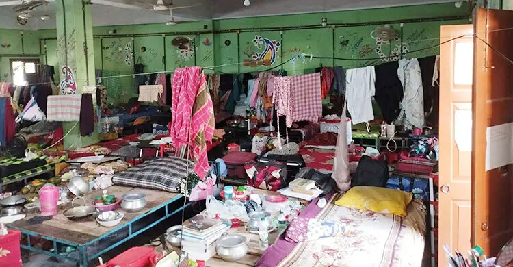 রাবির ছাত্রী হল, আবাসন সংকটের সঙ্গে বাড়ছে স্বাস্থ্যঝুঁকি