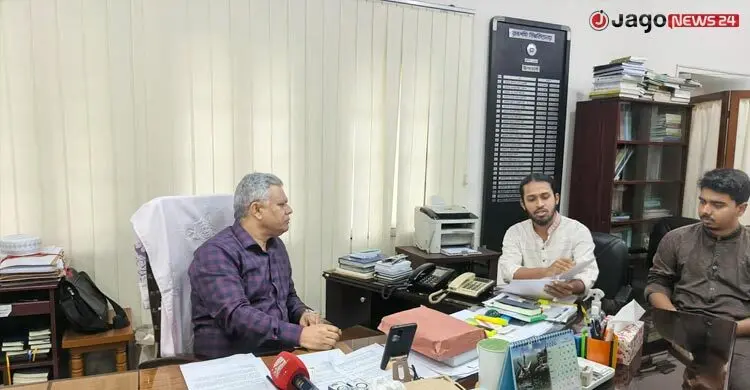 জুলাইয়ে অভিযুক্ত শিক্ষকদের তালিকা ভিসির কাছে জমা দিল রাকসু
