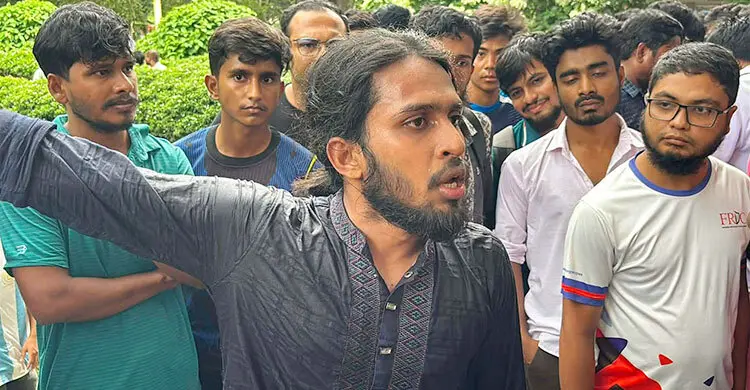 হামলা-সংঘর্ষে উত্তপ্ত রাবি, রাকসু জিএসসহ আহত ২