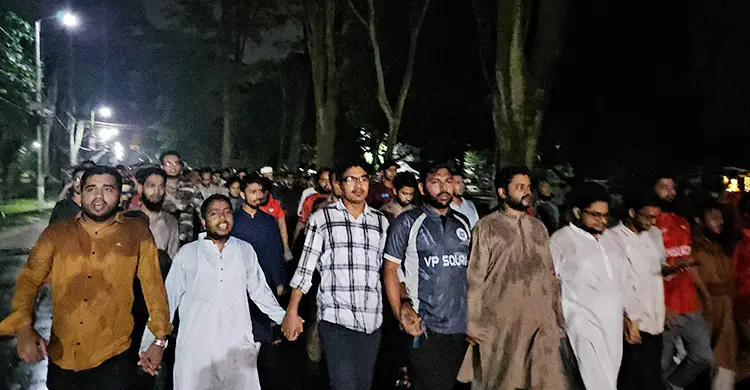 ম্যানেজিং কমিটির হাতে শিক্ষক নিয়োগ, রাবি শিবিরের বিক্ষোভ