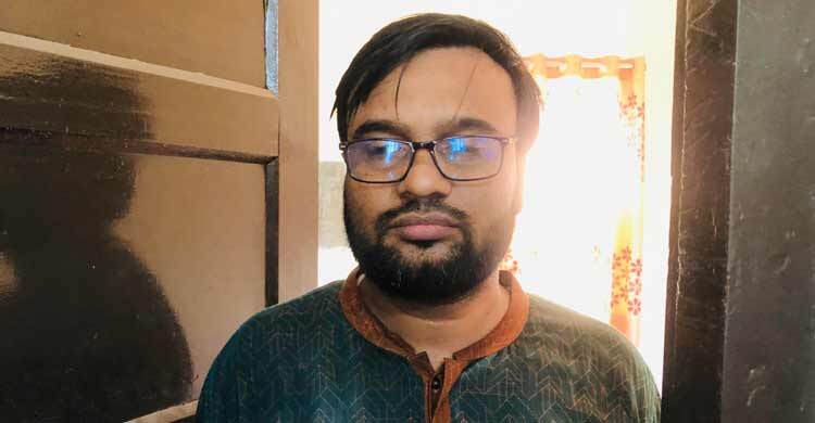 ঢাবিতে ‘ঠিকাদারির টাকা’ নিতে এসে সাবেক ছাত্রলীগ নেতা আটক