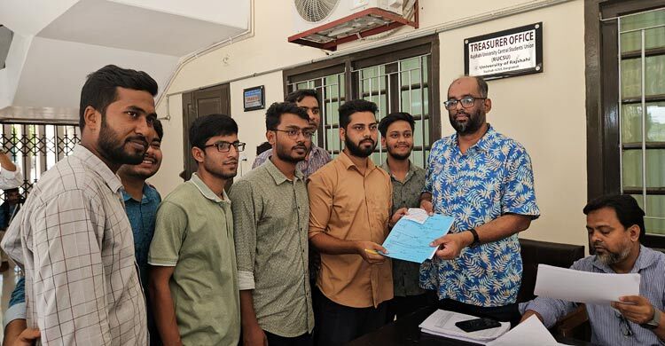 তৃতীয় দিনের মতো চলছে রাকসুর মনোনয়ন বিতরণ