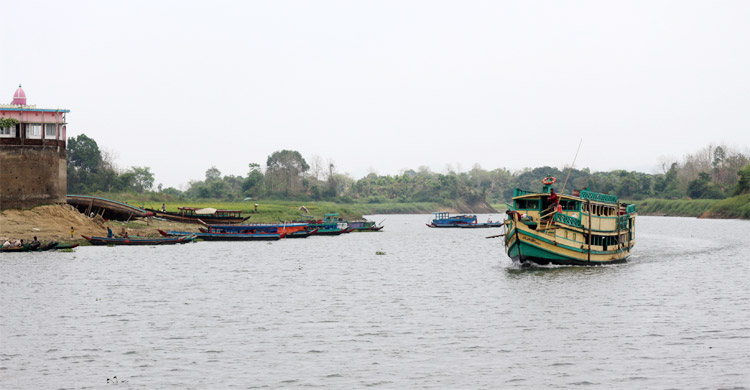 ২৪ কিলোমিটার সড়কের অভাবে ধুঁকছে পাহাড়ি দুই উপজেলা