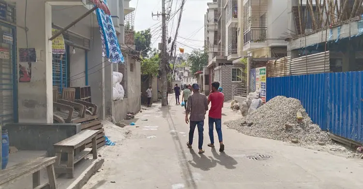 রানাভোলা ৪ নম্বর রোডের ১২ নম্বর পর্যন্ত বাসা আছে, ট্রেড লাইসেন্সে ব্যবহার করা হয়েছে ১৬ নম্বর
