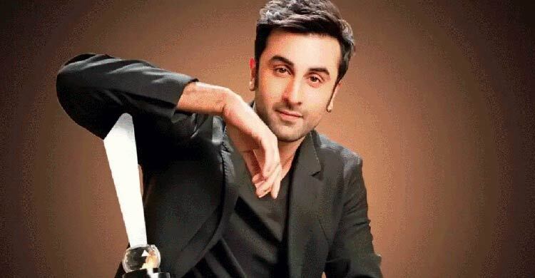 বলিউডের আধুনিক প্রেমকাহিনির নায়ক তিনি, ভার্সেটাইল অভিনেতাও