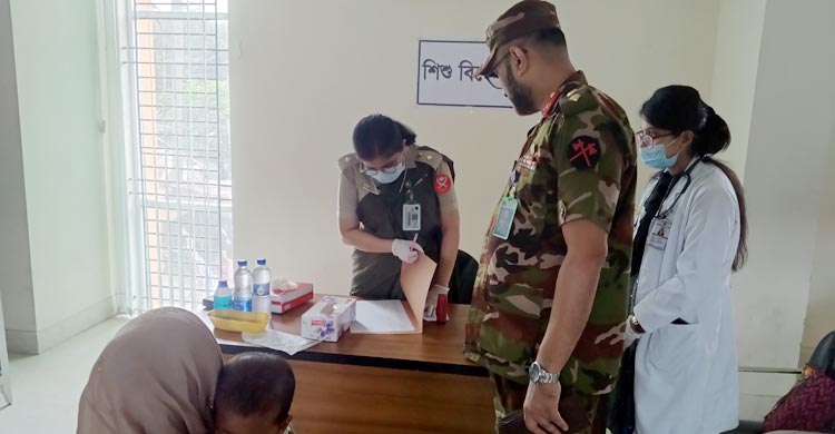 জুলাই পুনর্জাগরণ উপলক্ষে রংপুরে সেনাবাহিনীর ফ্রি মেডিকেল ক্যাম্প