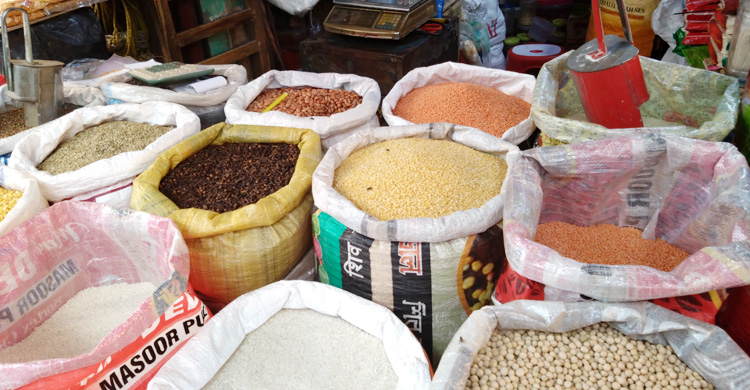 দেড় মাসে রংপুরে কেজিতে ২০ টাকা বেড়েছে মসুর ডালের দাম