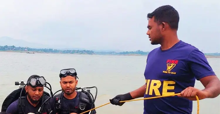 কাপ্তাই হ্রদে ডুবে চবি শিক্ষার্থী পর্যটকের মৃত্যু