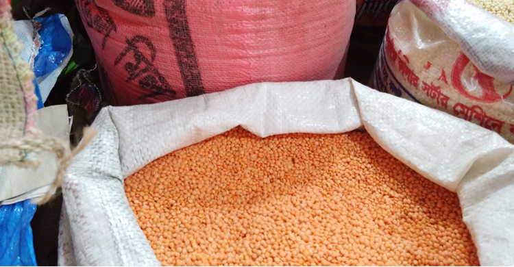 দেড় মাসে রংপুরে কেজিতে ২০ টাকা বেড়েছে মসুর ডালের দাম