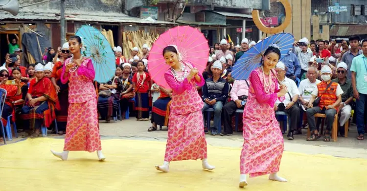 রাঙ্গামাটিতে বর্ণাঢ্য বৈসাবি শোভাযাত্রা