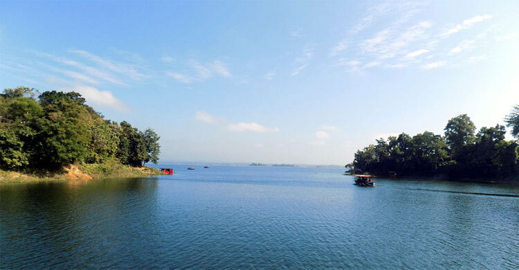 কাপ্তাই হ্রদে নৌকাডুবে শিশুসহ নিহত ৩