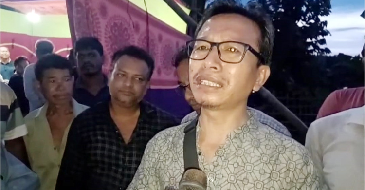 শত কষ্টেও ছেলের জন্য সব করে যাওয়া ছেলেটিই আজ আর নেই