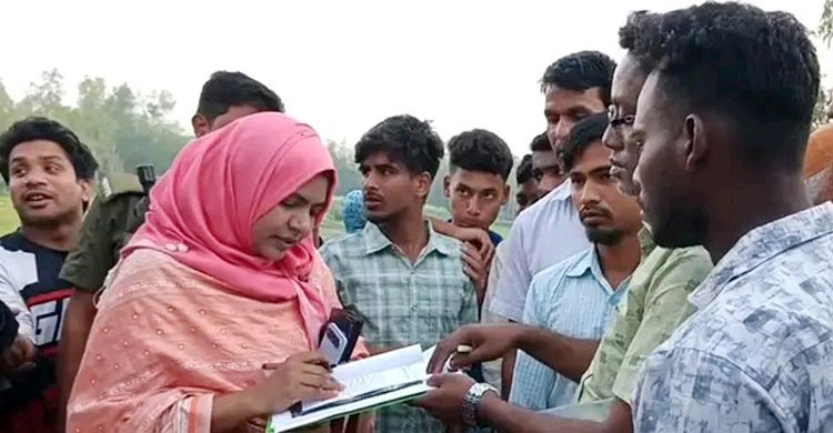 আইসক্রিমে কামড় দিতেই বেরিয়ে এলো কেঁচো