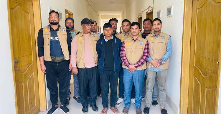 স্ত্রীসহ মুক্তিযোদ্ধাকে হত্যার রহস্য উদঘাটন, যুবক আটক