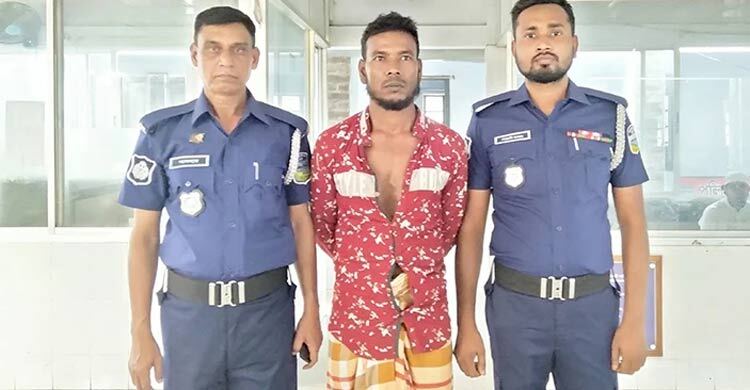 শিশুকে রাতভর ধর্ষণ, বাড়িঘরে অগ্নিসংযোগের পর যুবক গ্রেফতার