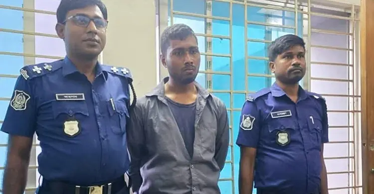 স্কুল থেকে ফেরার পথে তৃতীয় শ্রেণির ছাত্রীকে ধর্ষণচেষ্টা, যুবক আটক