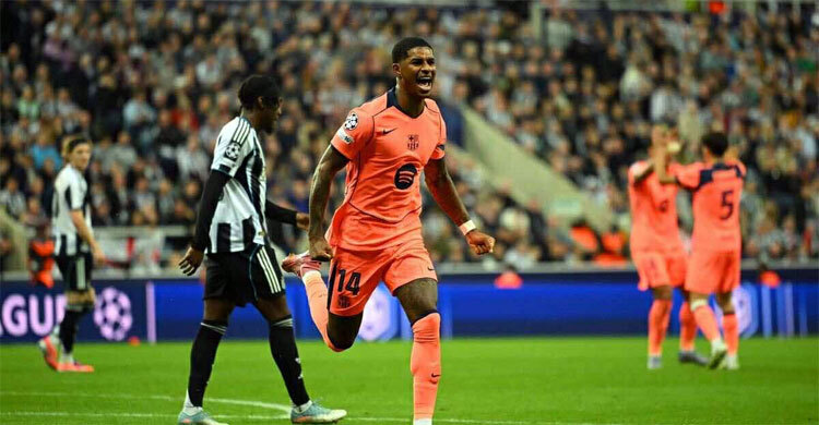 রাশফোর্ডের জোড়া গোলে শুভসূচনা বার্সার