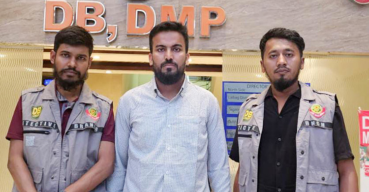 শ্যামলীতে নারীদের প্রতি সহিংসতায় অভিযুক্ত সেই রাসেল গ্রেফতার