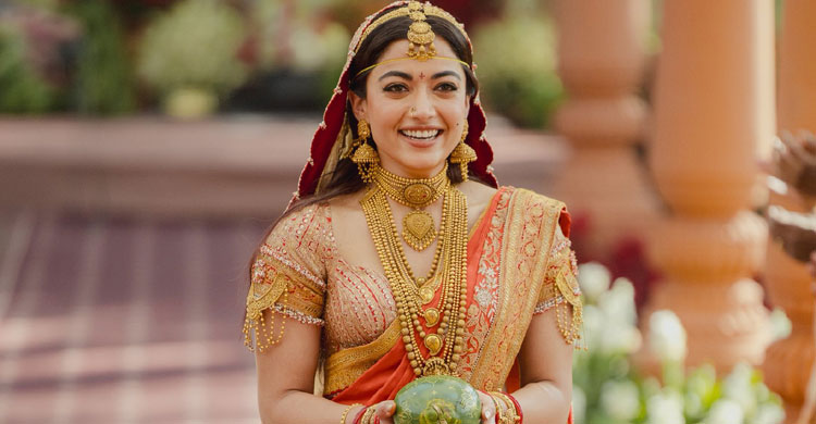 বিয়েতে কত কেজি সোনার গহনা পরেছিলেন রাশমিকা?