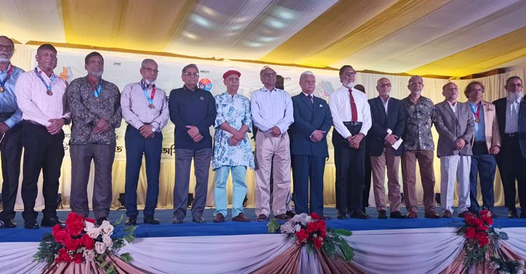 পাহাড়ে অস্থিরতা: বৈষম্য-গুজব ও বহির্বিশ্বের প্রভাব দায়ী