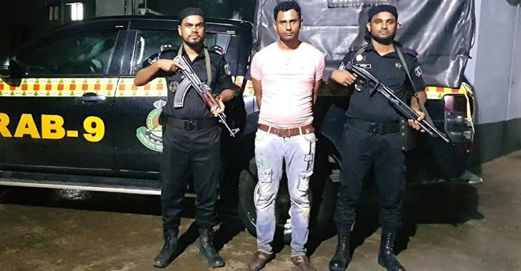 ব্রাহ্মণবাড়িয়ায় ফেনসিডিলসহ কারবারি গ্রেফতার