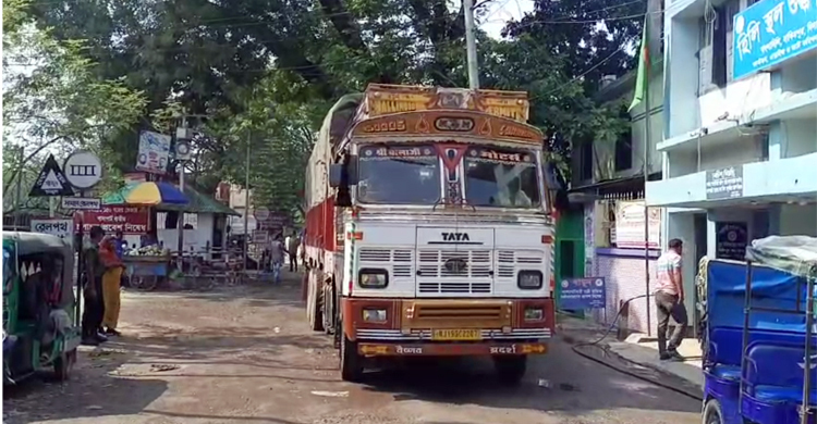 হরতালের প্রভাব পড়েনি হিলিতে, আমদানি-রপ্তানি স্বাভাবিক