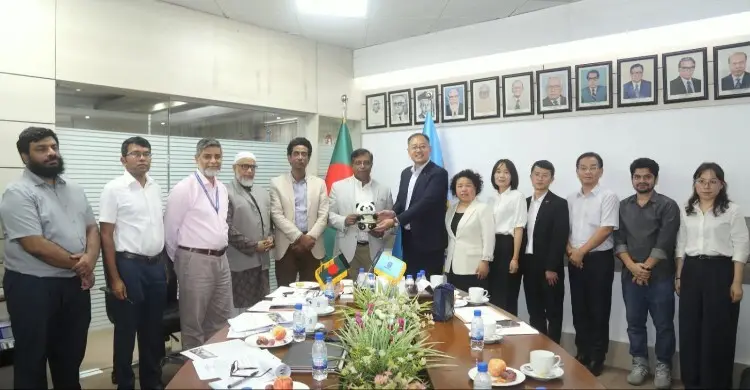 তৃতীয় ভাষা শিক্ষায় চীনা ভাষাকে অগ্রাধিকার দেওয়া হবে: ইউজিসি চেয়ারম্যান