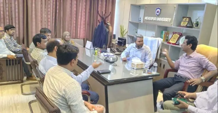 বিশ্ববিদ্যালয়ে প্রশাসনিক ব্যয় কমিয়ে শিক্ষার্থীদের কল্যাণে খরচ করা হবে